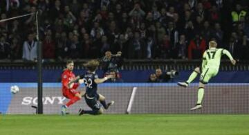 0-1. De Bruyne anotó el primer tanto de los Citizens.