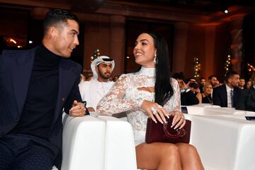 Cristiano Ronaldo y Georgina Rodríguez, durante la ceremonia de entrega de los premios Globe Soccer Awards 2024.