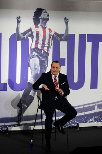 Paulo Futre durante un momento del acto en el 35 aniversario de su llegada al Atlético de Madrid.