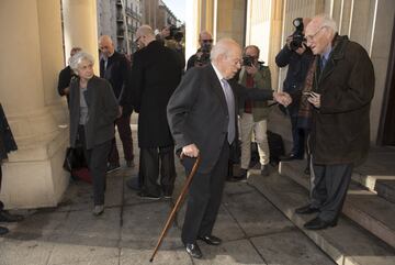 El ex presidente de la Generalitat de Catalunya Jordi Pujol con su esposa Marta Ferrusola llegando a la iglesia. 