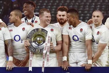 England clinch Triple Crown at Twickenham