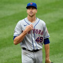 Jacob DeGrom se frustra por no avanzar los Mets a postemporada
