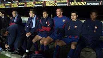 <b>DESDE EL BANQUILLO</b>. El capitán del Barça no está acostumbrado a ver perder a su equipo desde el banquillo.