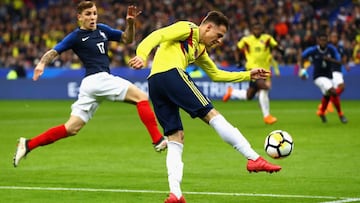 El lateral colombiano Santiago Arias en el partido ante Francia