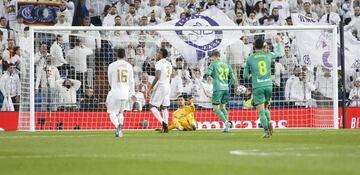 Odegaard anot¨® el 0-1.