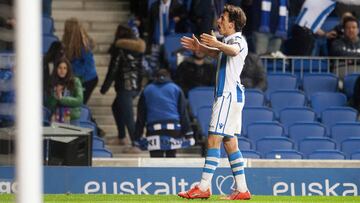 Oyarzabal relanza a la Real con dos goles salvadores