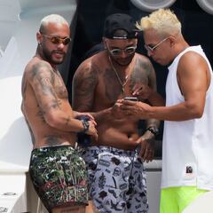 Neymar, bajo el sol de Ibiza