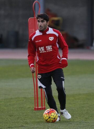 ÖZBILIZ  llega cedido del Besiktas al Rayo Vallecano hasta final de temporada 