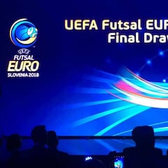 España, contra Azerbaiyán y Francia en el grupo D