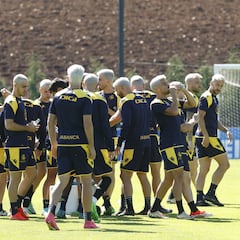El Depor arranca el lunes sin fichajes y con cinco canteranos