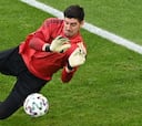 Courtois menosprecia a Martial