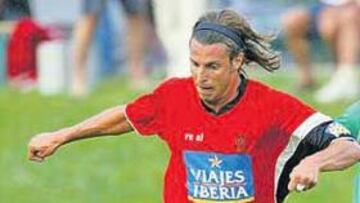 <b>¿VOLVERÁ? </b>Cristiano Doni pudo haber jugado sus últimos minutos de bermellón en tierras griegas.