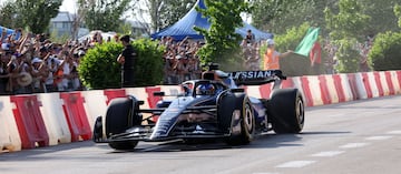 Carlos Sainz durante la exhibición.