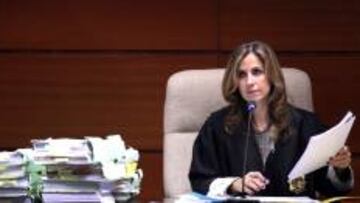 La jueza Patricia Milagros Martin Orue en la quinta jornada del juicio contra el presidente, el entrenador, el médico y la ATS del club de remo Urdaibai en 2010.