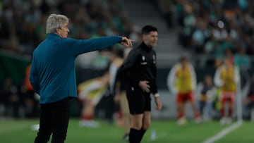Pellegrini sufre los coletazos del clásico de Sevilla hasta en su casa