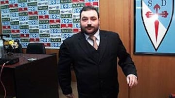 <b>A LA CÁRCEL</b>. El encarcelamiento del empresario multiplica los problemas del Compos y, sobre todo, de su discutido presidente, Caneda.