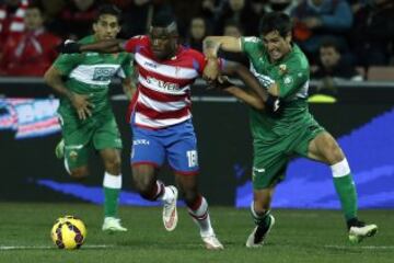 Jhon Córdoba y Enzo Roco.