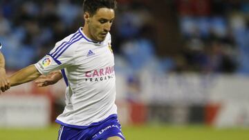 El Zaragoza empata en Almer¨ªa con uno m¨¢s y tras ir 0-2