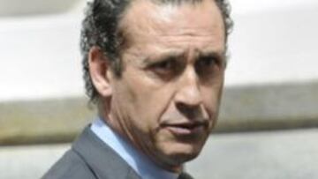 Valdano: "Para ganar al Barça necesitamos a Mou"