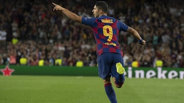 Luis Su&aacute;rez celebra el 1-1 durante el partido de la segunda jornada de la fase de grupos de la UEFA Champions League entre el F.C. Barcelona y el Inter de Mil&aacute;n disputado en el Camp Nou.