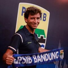 Luis Milla: “Lo de la Champions hará daño a Xavi”