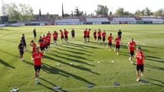 El Atlético de Madrid arranca ante el Sevilla su etapa reina