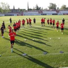 El Atlético de Madrid arranca ante el Sevilla su etapa reina