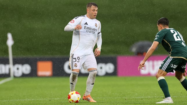 Arbeloa abre la puerta a Leiva