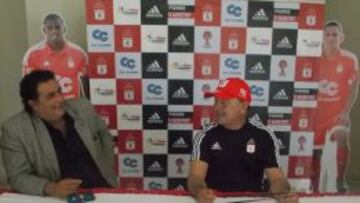 El técnico del América de Cali reconoce que su gran objetivo finalizando el 2016 es ascender a primera división.