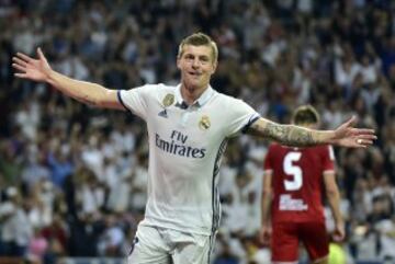 Kroos celebrates the fourth goal.