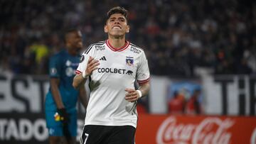 Futbol, Colo Colo vs Deportivo Pereira.
Fase de grupos, Copa Libertadores 2023.
El jugador de Colo Colo Carlos Palacios es fotografiado durante el partido del grupo F de la Copa Libertadores contra Deportivo Pereira realizado en el estadio Monumental de Santiago, Chile.
29/06/2023
Jonnathan Oyarzun/Photosport
Football, Colo Colo vs Deportivo Pereira.
2023 Copa Libertadores Championship.
Colo Colo’s player Carlos Palacios is pictured during the group F match of the Copa Libertadores Championship against Deportivo Pereira at the Monumental stadium in Santiago, Chile.
29/06/2023
Jonnathan Oyarzun/Photosport