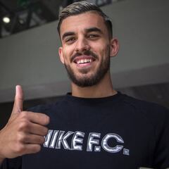 Ceballos passes his medical and signs with Real Madrid