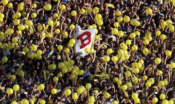 River-Boca: intense atmosphere of 'El Superclásico' captured