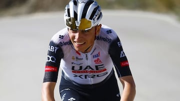 Pablo Torres, en pleno esfuerzo, en la Vuelta a Andalucía.