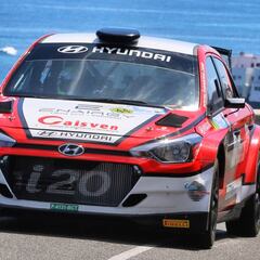 Iván Ares lidera el pelotón de españoles en Canarias