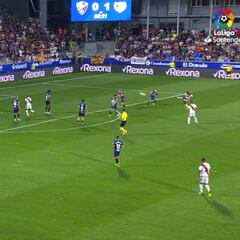 Si entra este obús de Advíncula se cae la Liga: disparo tremendo