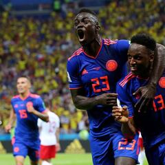 Dávinson-Mina, la pareja defensiva más joven del Mundial