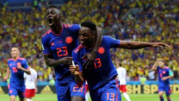 D&aacute;vinson S&aacute;nchez y Yerry Mina celebrando un gol de la Selecci&oacute;n Colombia ante Polonia por la fecha 2 del Grupo H del Mundial Rusia 2018 en Kaz&aacute;n