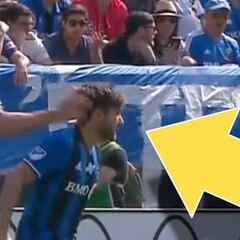 Ibrahimovic pillado por el VAR: roja tras un bofetón sin balón