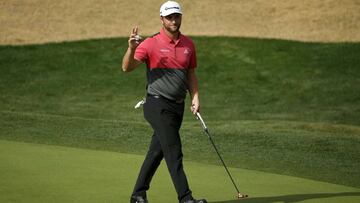 Jon Rahm celebra un birdie durante el Desert Classic en el Stadium Course de La Quinta, California.