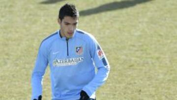 Jim&eacute;nez, durante un entrenamiento con el Atl&ntilde;etico.