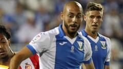 Amrabat mientras disputa un partido contra el Girona.