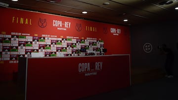 La sala de prensa de La Cartuja, vac¨ªa ante la incomparecencia del Real Madrid.