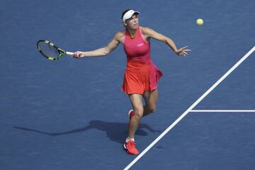 Caroline Wozniacki hits a return to Anastasia Pavlyuchenkova