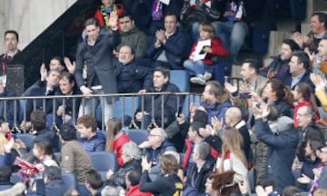 Fernando Torres ovacionado por el Vicente Calderón