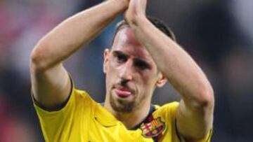 El jugador del Bayern de Múnich Franck Ribéry aseguró hoy que su deseo es el de continuar en las filas del club bávaro pues le queda "mucho por hacer" y por "mejorar" en su actual club, aunque afirmó que "por supuesto" le gustaría jugar en el FC Barcelona.