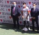 El Sevilla presenta a Marcos Acuña en el Sánchez Pizjuán
