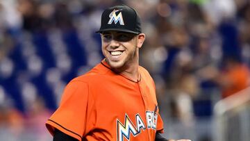 Hace cinco años, el pelotero cubano José Fernández de los Miami Marlins, perdió la vida durante un accidente marítimo. Su familia le brindó homenaje.