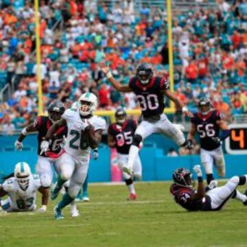 Espectáculo de acrobacias de los Houston Texans para celebrar una carrera de Lamar Miller.