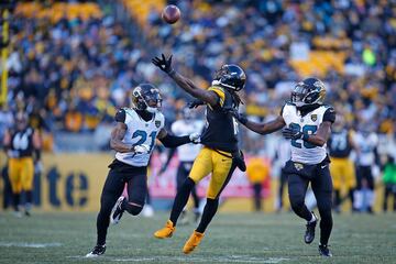 Jaguars consiguen victoria histórica contra los Steelers